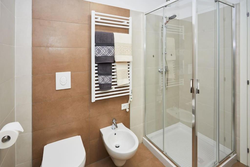 Center Aviano Comfort Suite Free Parking Wifi Экстерьер фото