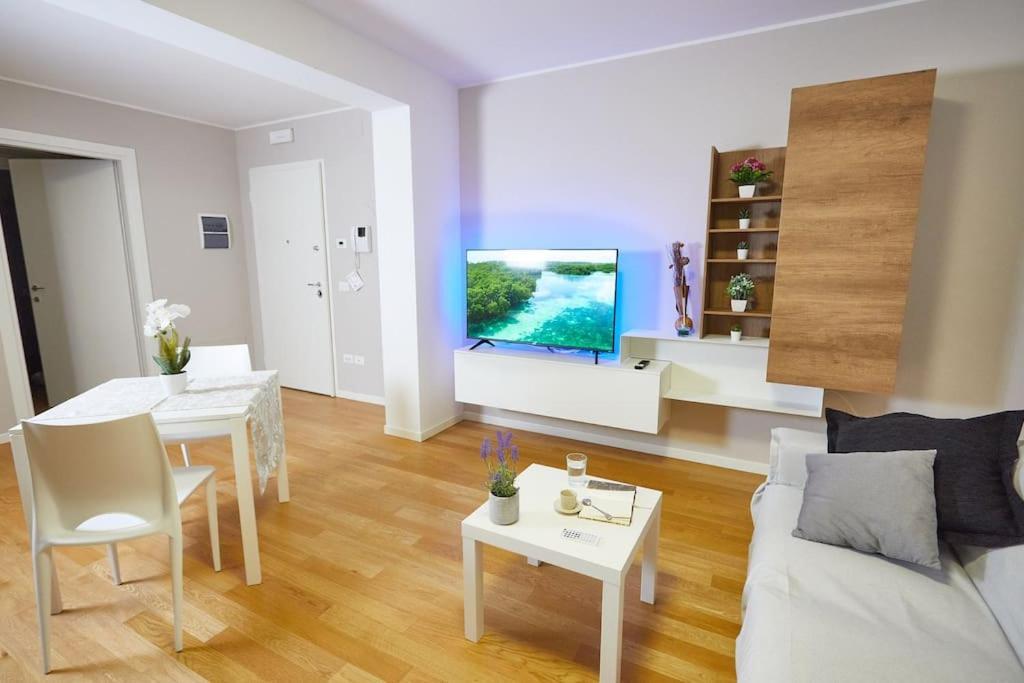 Center Aviano Comfort Suite Free Parking Wifi Экстерьер фото