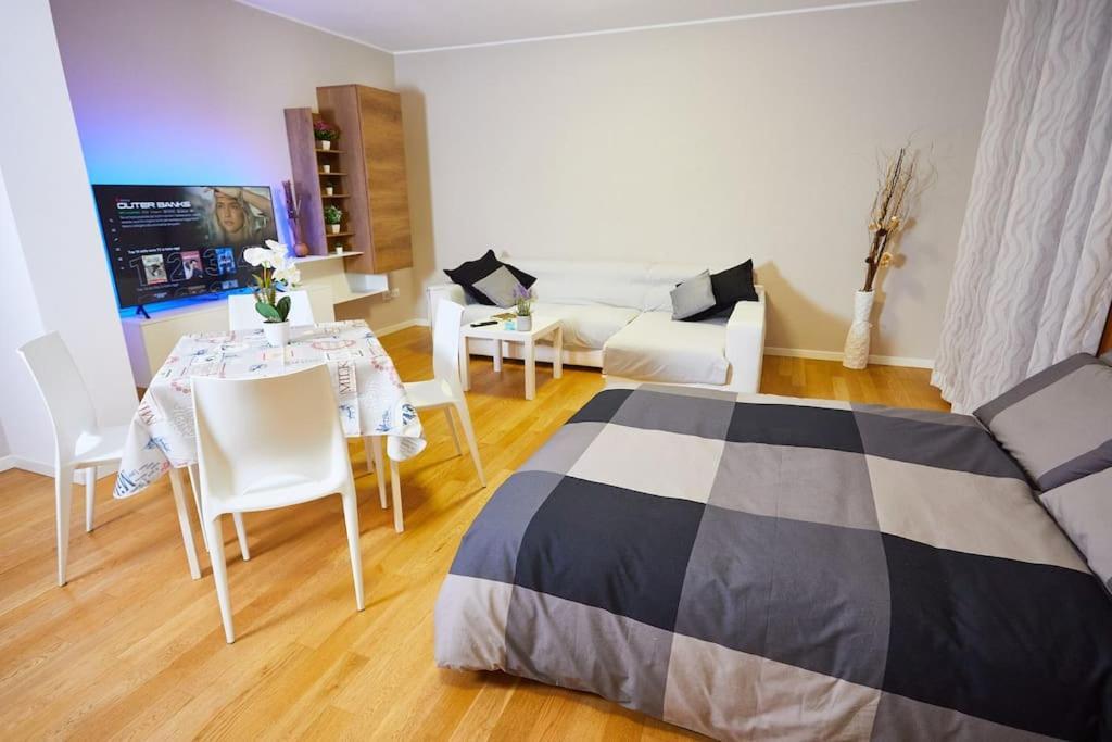Center Aviano Comfort Suite Free Parking Wifi Экстерьер фото